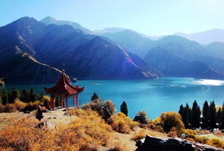Озеро Тяньчи в Китае