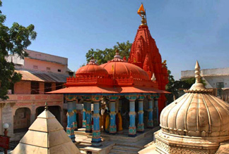 Храм бога Брахмы в Пушкаре в Индии