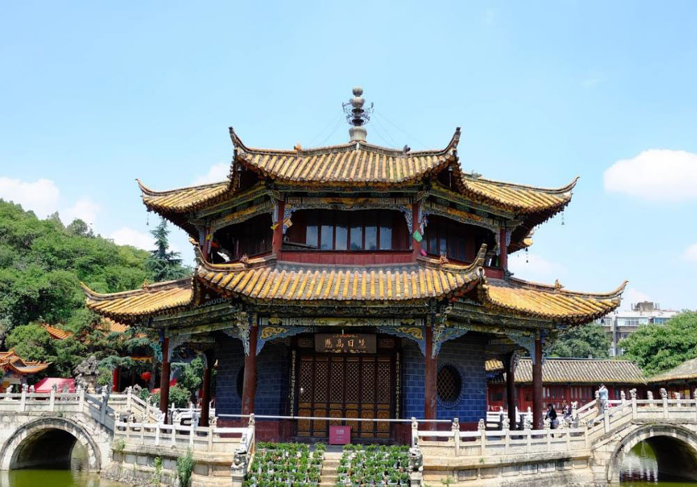 Золотой Храм в Куньмине